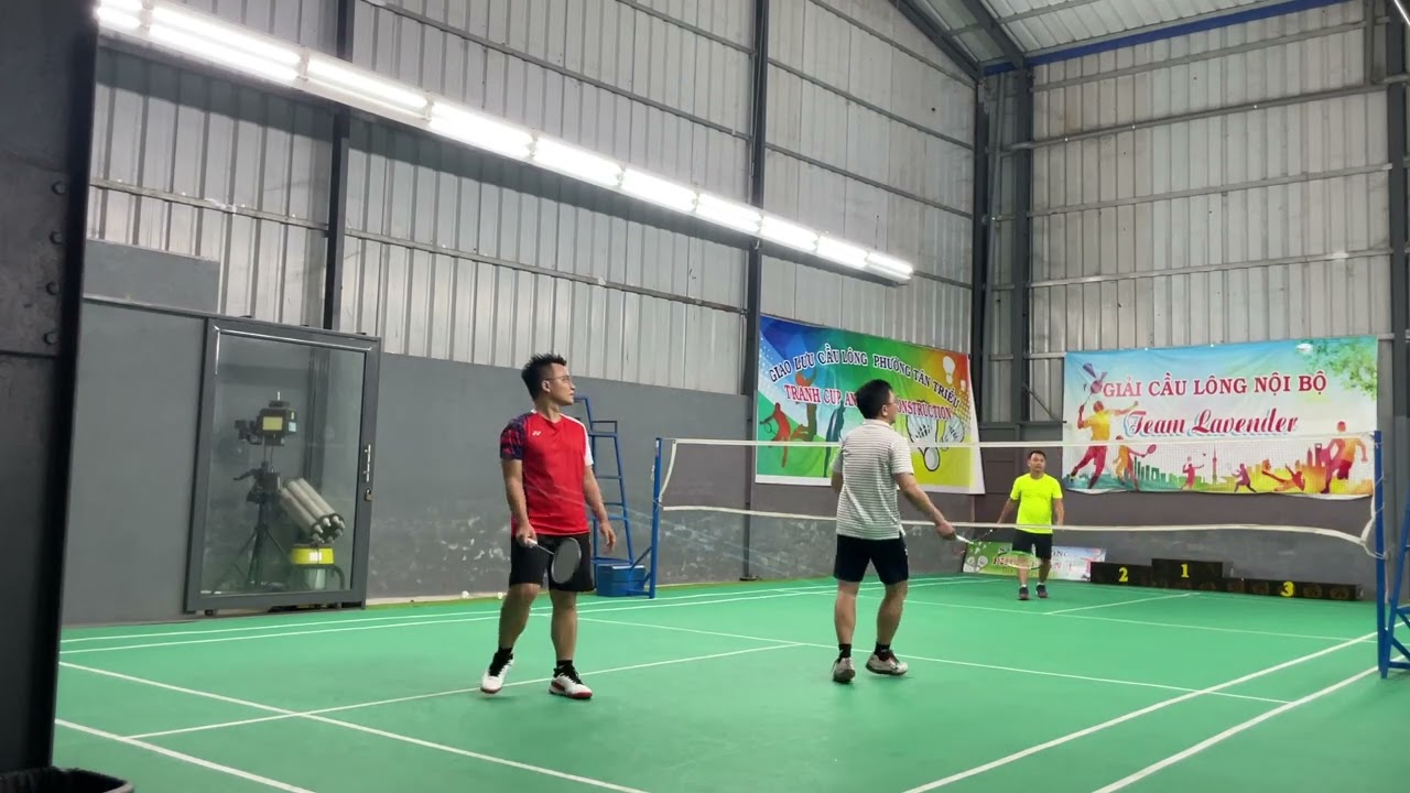 Trận cầu điên rồ, ông già U40 đổ gục cuối trận