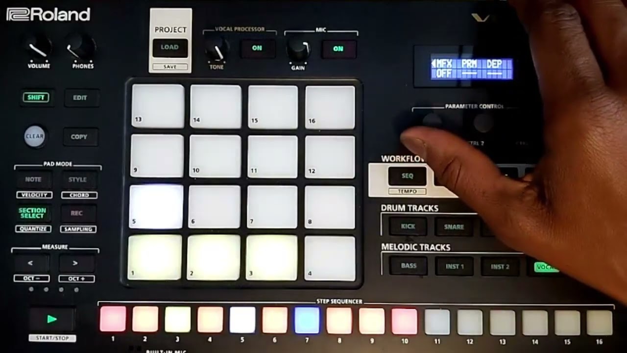 Roland Verselab MV 1 Editing the Vocal Processor and Resolving issues withe the Vocal Mic input