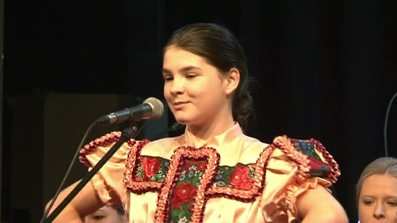Lucia Valovcova - po doline tichi vetrik veje