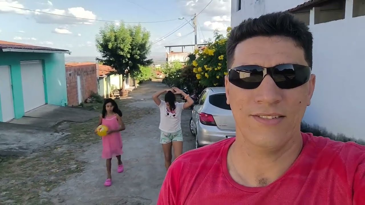 Um passeio no sítio com as crianças, em mais um dia de domingo. Caminhar faz bem.❤️