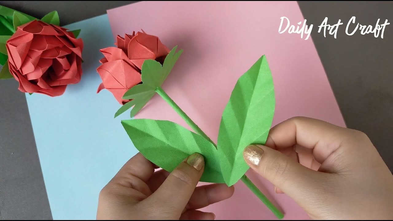 Как сделать очень простой цветок розы из бумаги своими руками