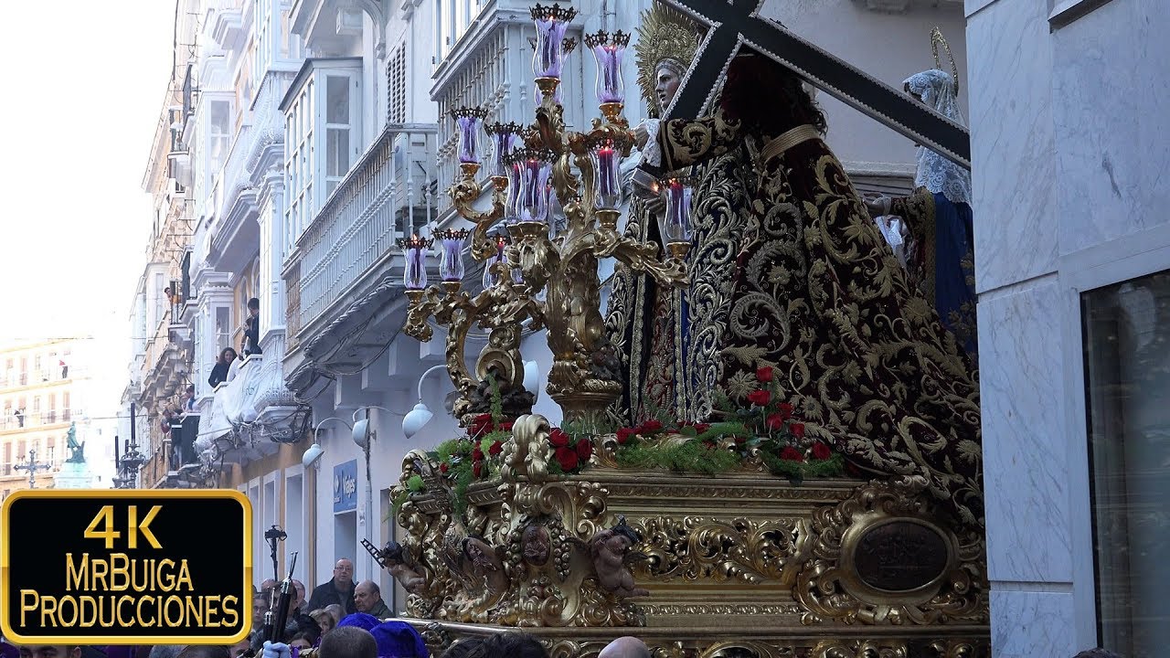 Afligidos entrando en Nueva 2018 Cádiz.BCT Rosario 4K