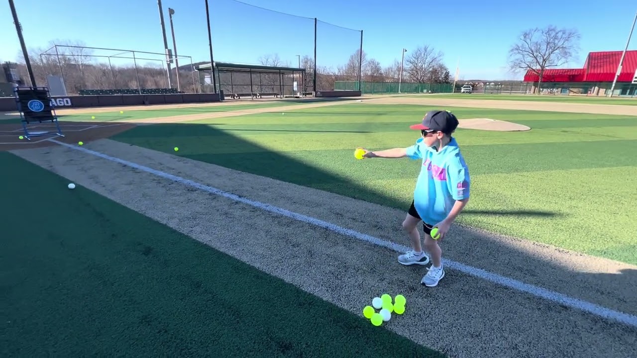 Blitzball Pitching at Ballparks of America! @BlitzKing15