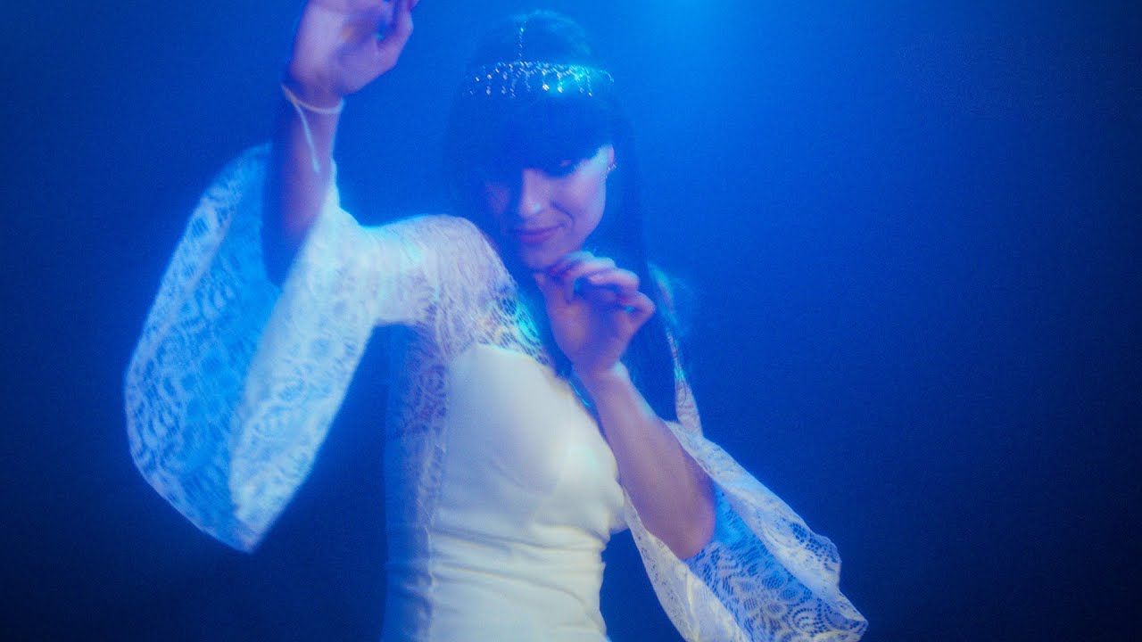 Stacy De Luca - I Wanna Dance (Set The Night On Fire) Official Video