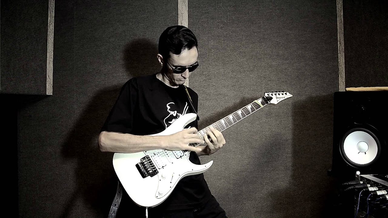 IBANEZ GUITAR SOLO COMPETITION 2013 - Leandro Farias