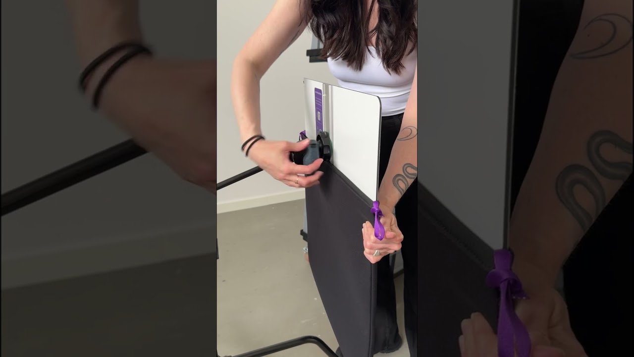 How to set up the  Lightbridge Cine Reflector