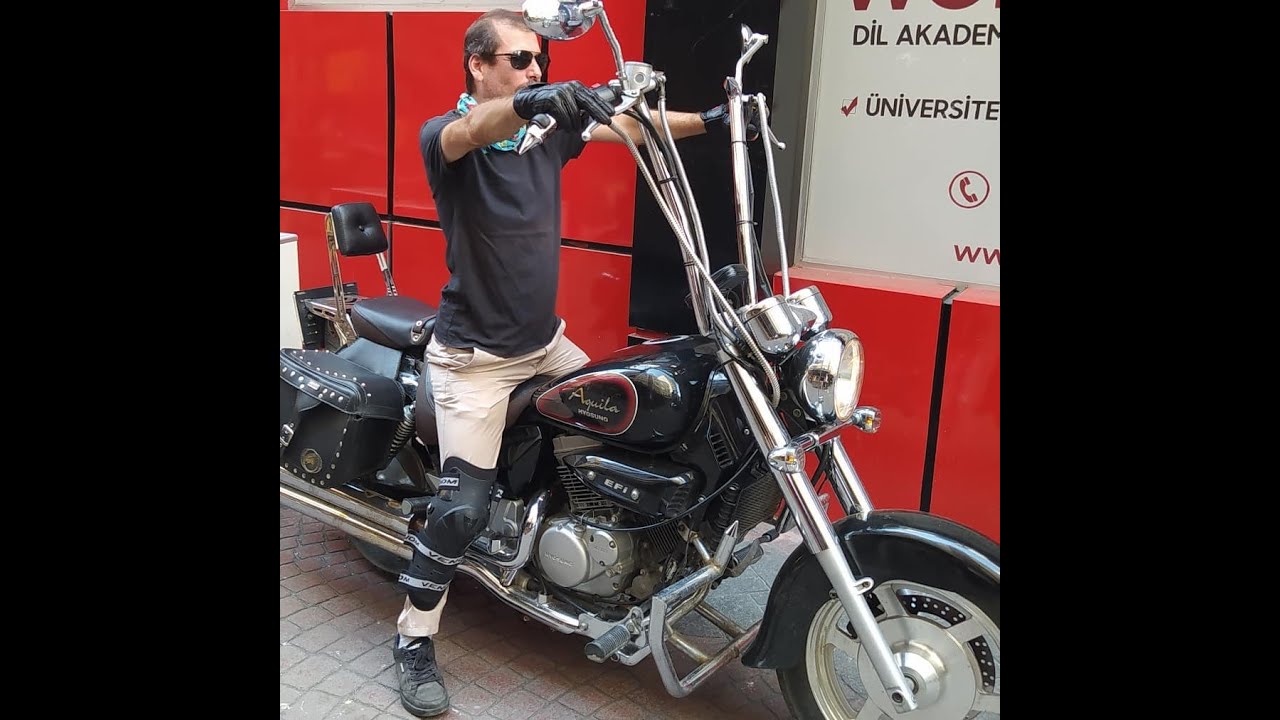 ACEMİ MOTORCU -HYOSUNG GV 250 - RKS K LIGHT 202 YAN YANA .