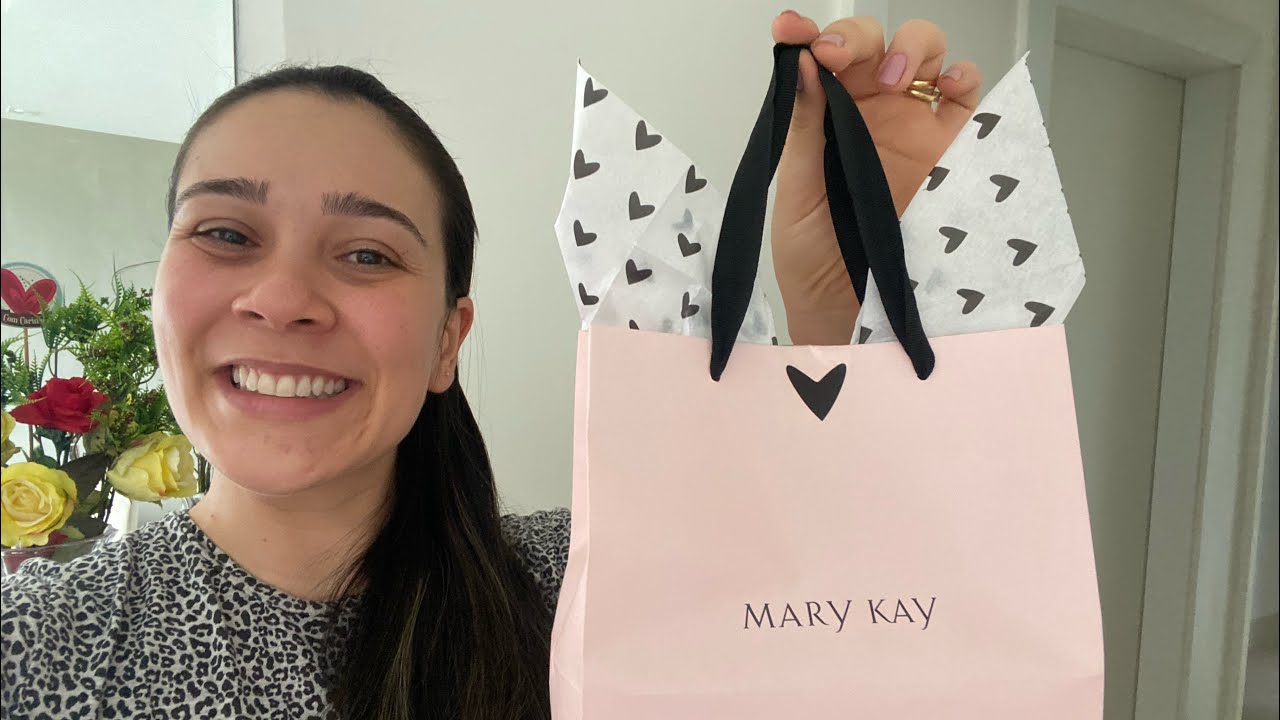 Como deixar o Papel de seda bonito na sacola de presente!! Aprenda a encantar suas clientes.
