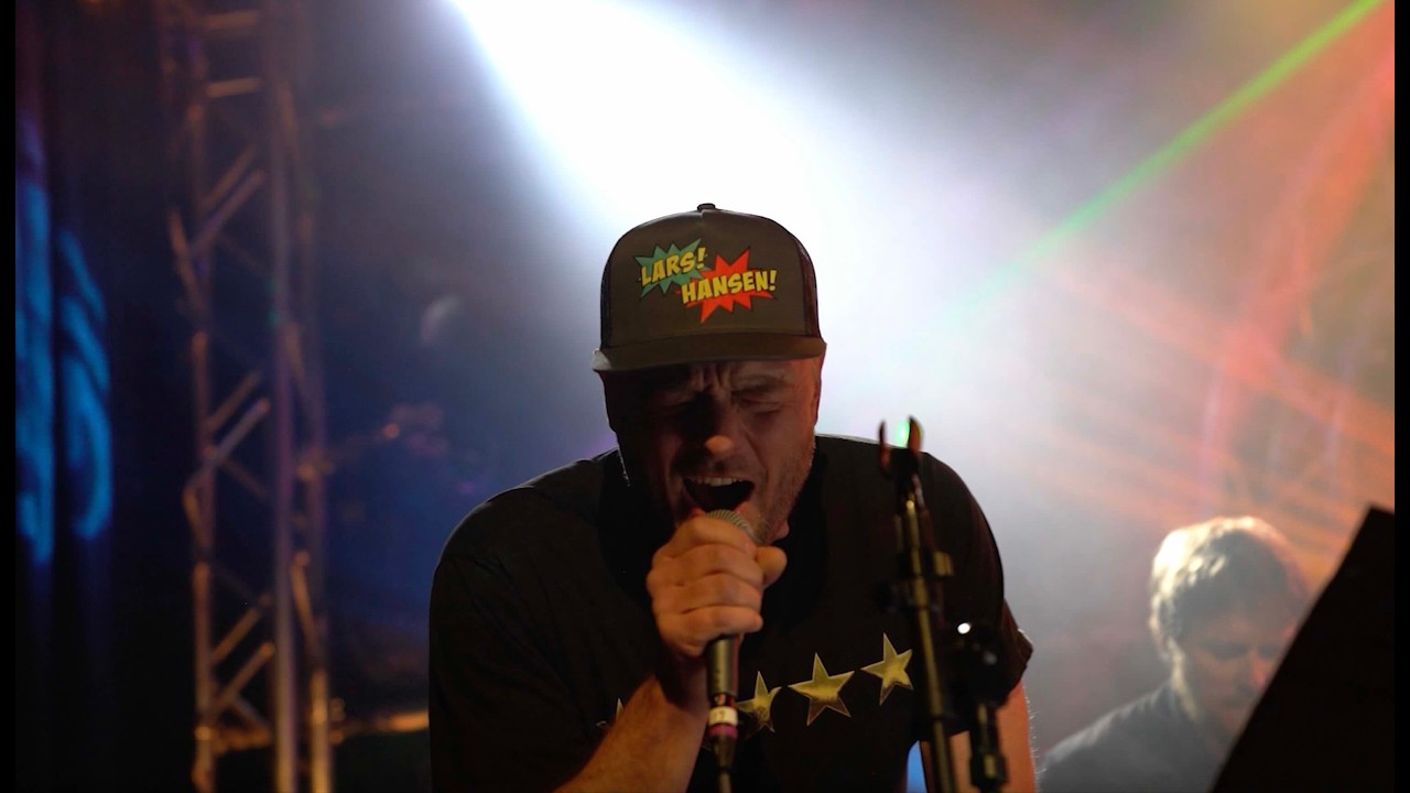 Lars Hansen and The Confetti Cannons perform a cover of California Stars at KDUR Cover Night 2026