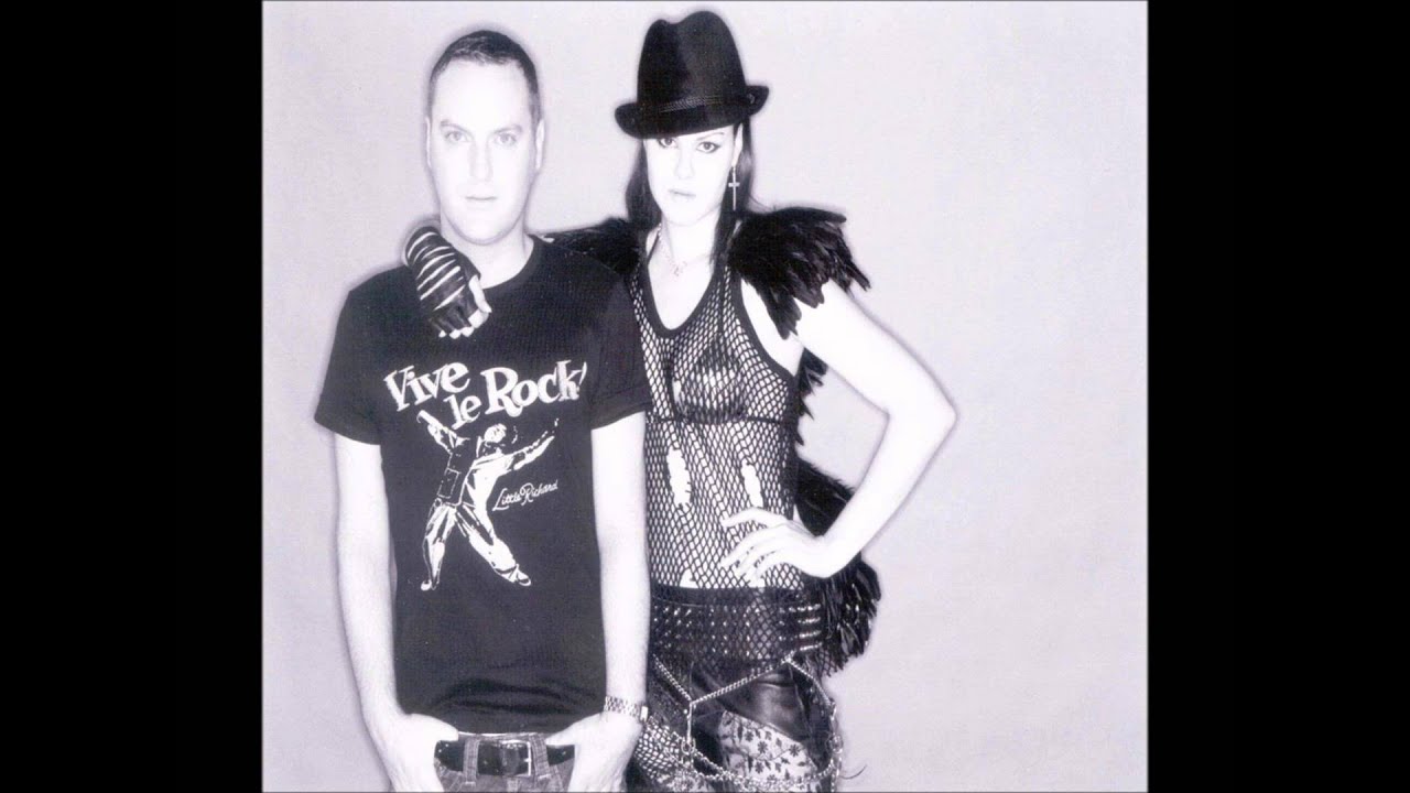 The Visitor (AKA Jon Pleased Wimmin) ft. Roxanne Wilde - 'Limbo'