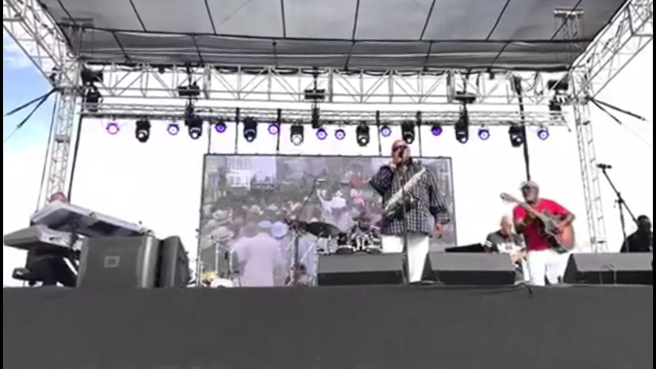 Champagne Life - Gerald Albright @ 2017 San Diego Smooth Jazz Festival (Smooth Jazz Family)