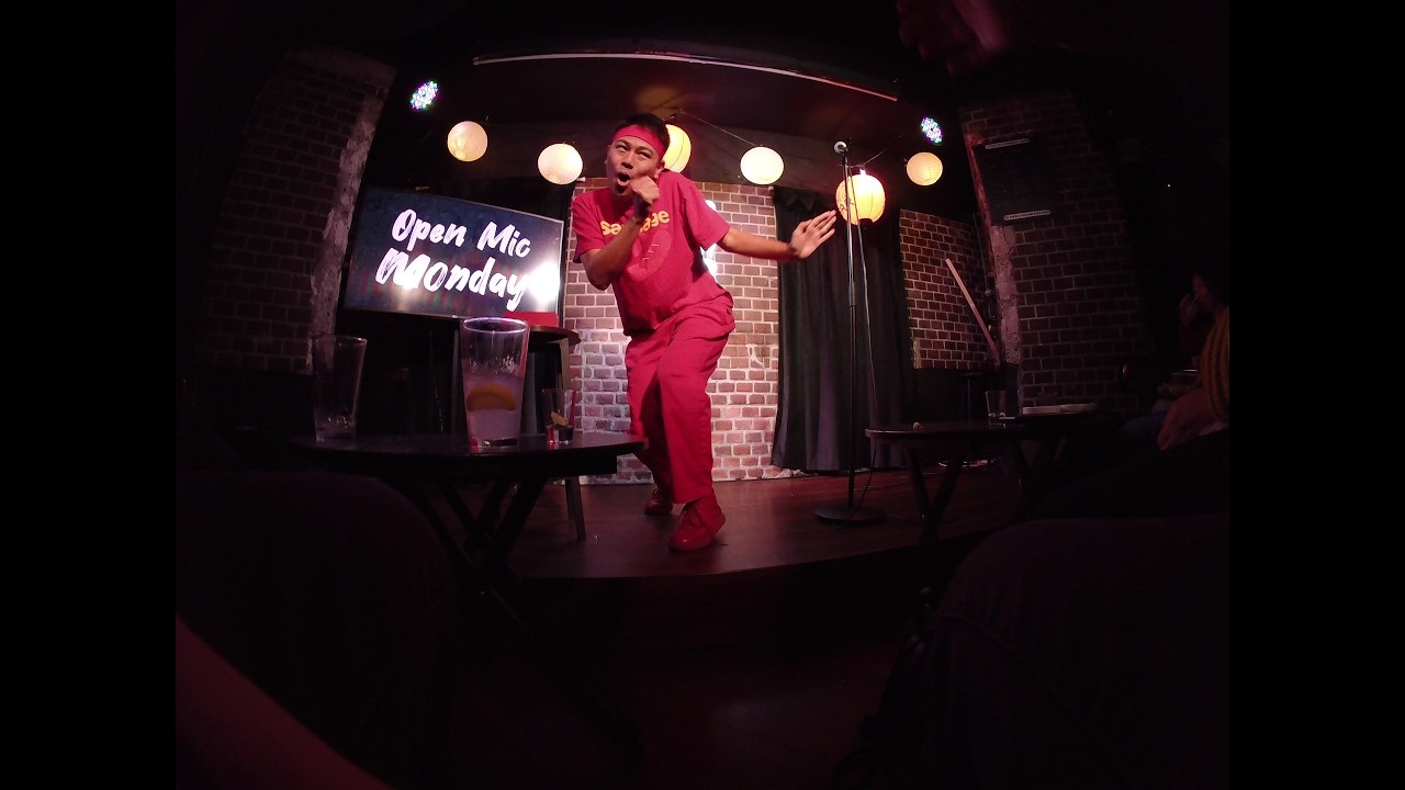 Tokyo Vlog (Day 3)  - Akihabara and Comedy Show
