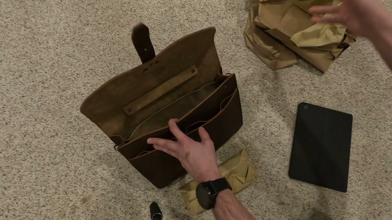 Saddleback Leather Thirteener Thin Leather Briefcase - May 2022