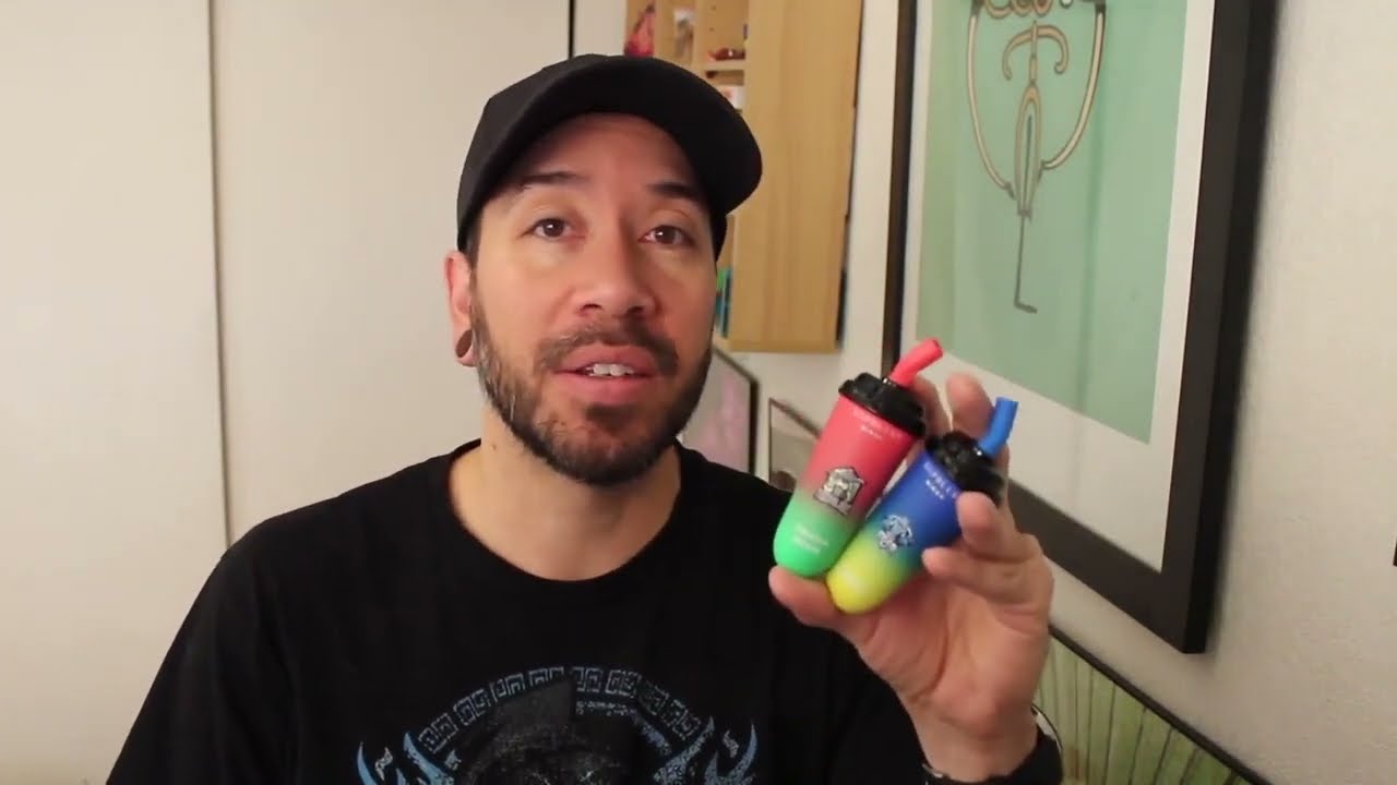 Fumot Supbliss Bingo -- A Cup Shaped Disposable Vape