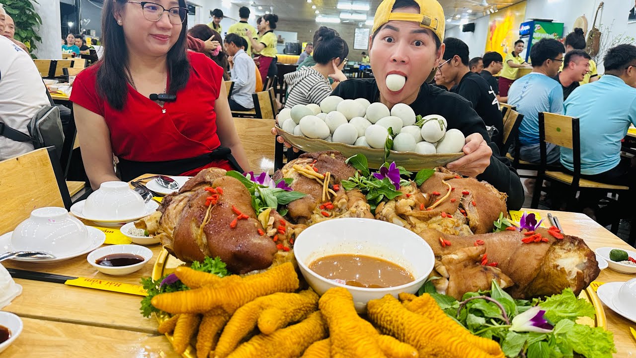 TOÀN BỘ NHÀ HÀNG PHÁT TRỰC TIẾP NGA SUMO THỬ THÁCH ĂN 50 HỘT VỊT LỘN TRONG VÒNG 15 PHÚT