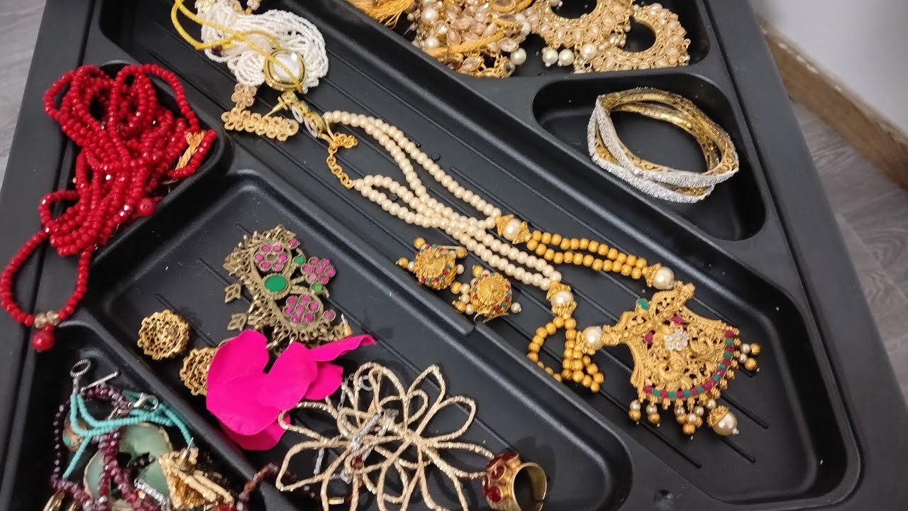 Trending Jewellery#Rabia mustafa#Ayesha accessories#limelight#maria b#antique jewellery