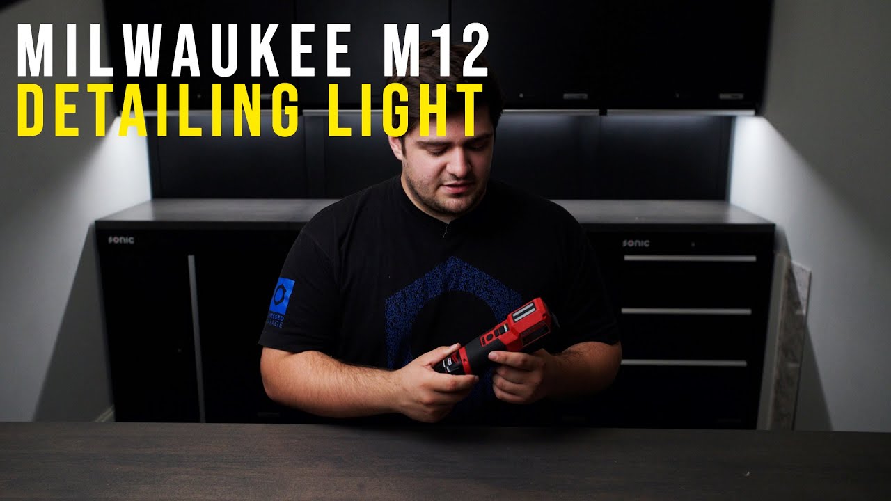 Milwaukee Detailing Light - Impressive 1000+ Lumen Output