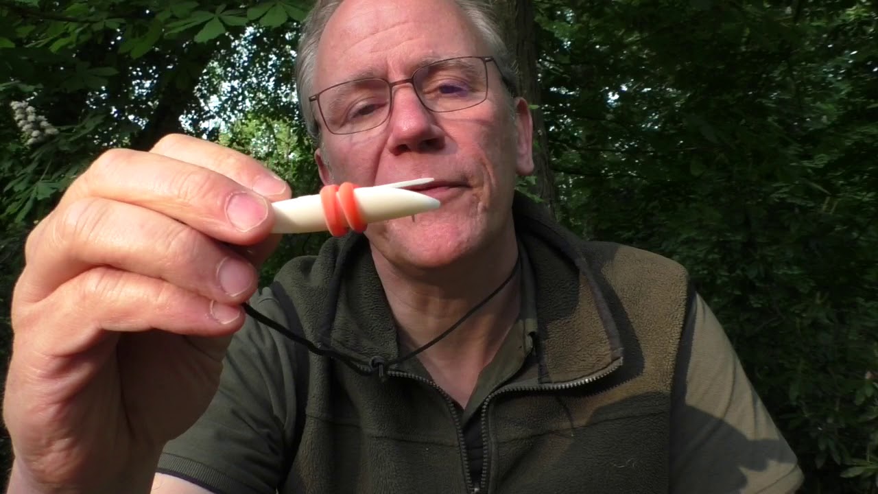 The BelBlatt, new Roe and Roebuck call, introduction and manual.