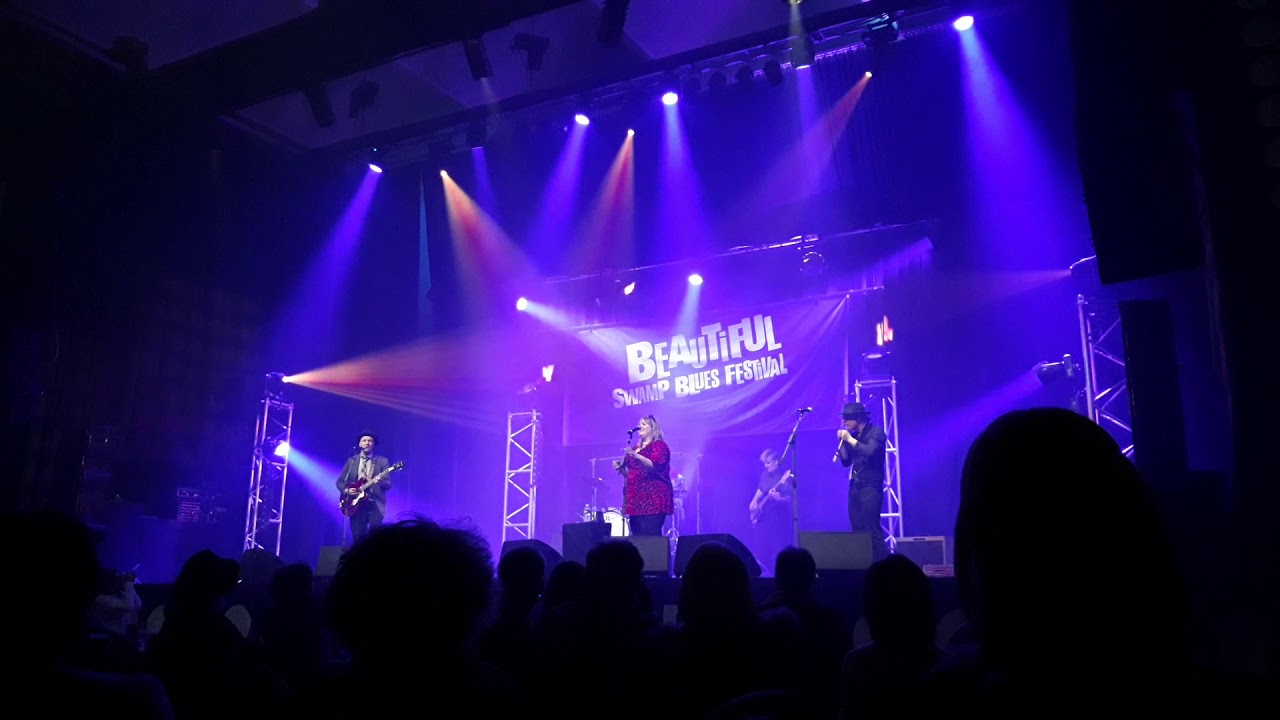 Dave Ferra and Katie Bradley at The Beautiful Swamp Blues Festival 2019