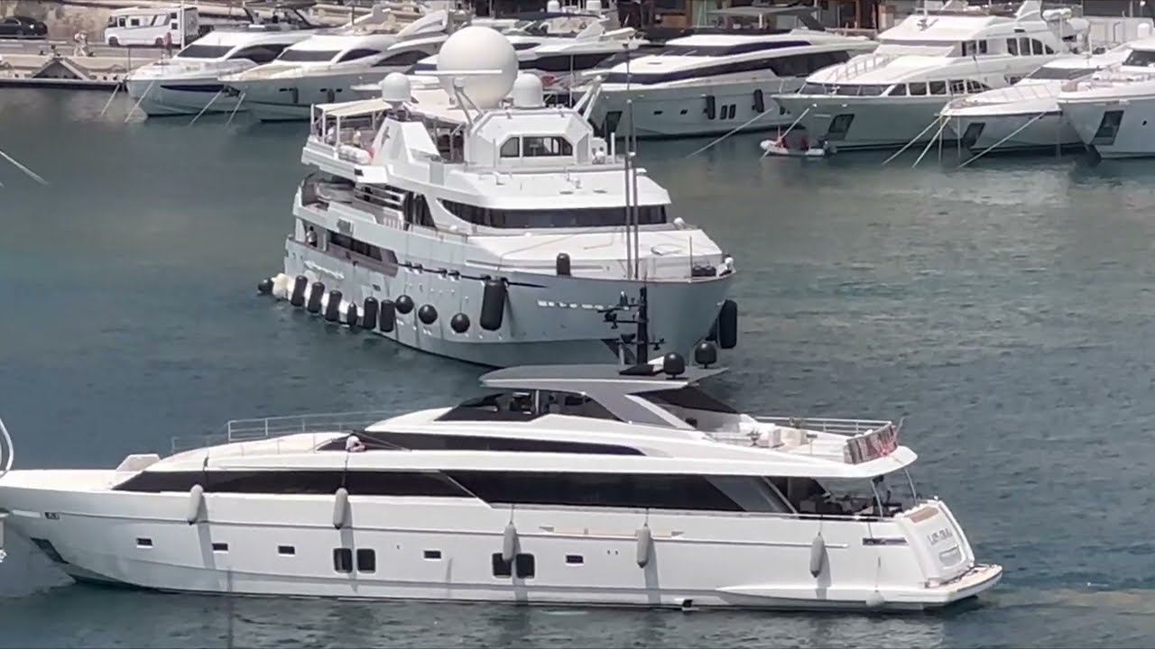 IL VAGABONDO 61m ARRIVING & LEAVING & DOCKING MONACO PORT HERCULES @emman25MC