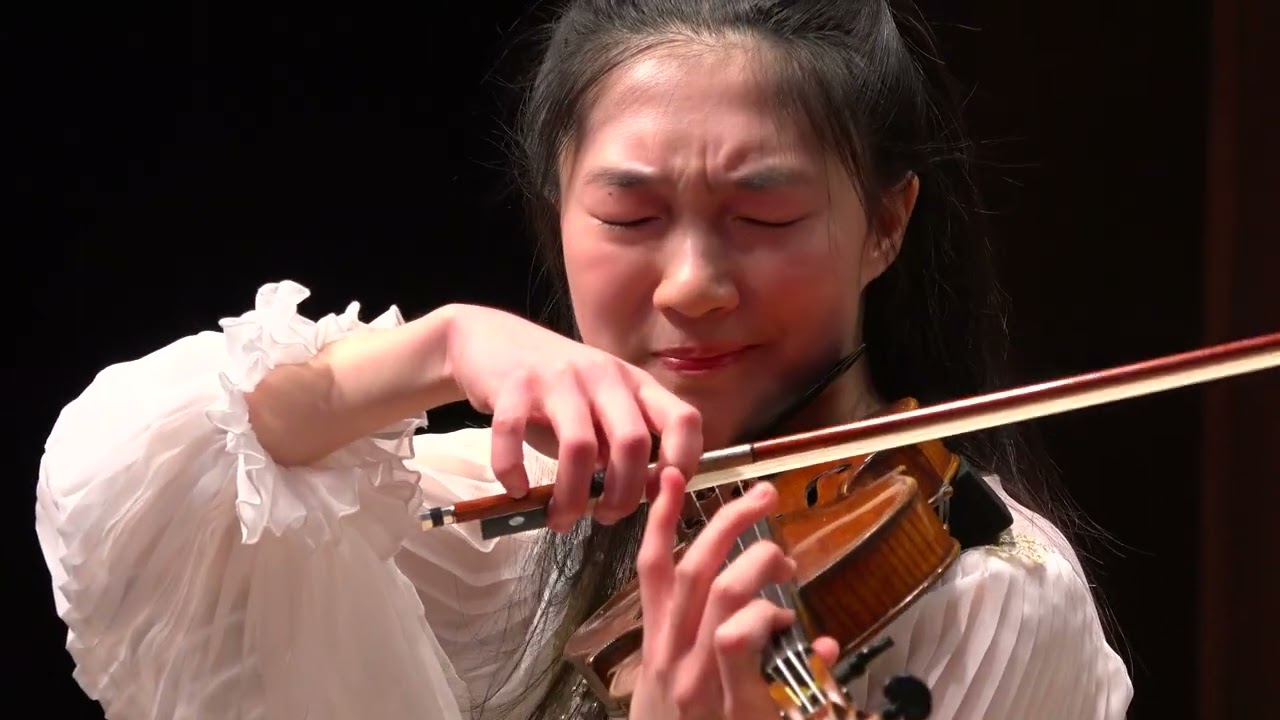 Tchaikovsky Violin Concerto in D major, Op.35 | Corina Deng
