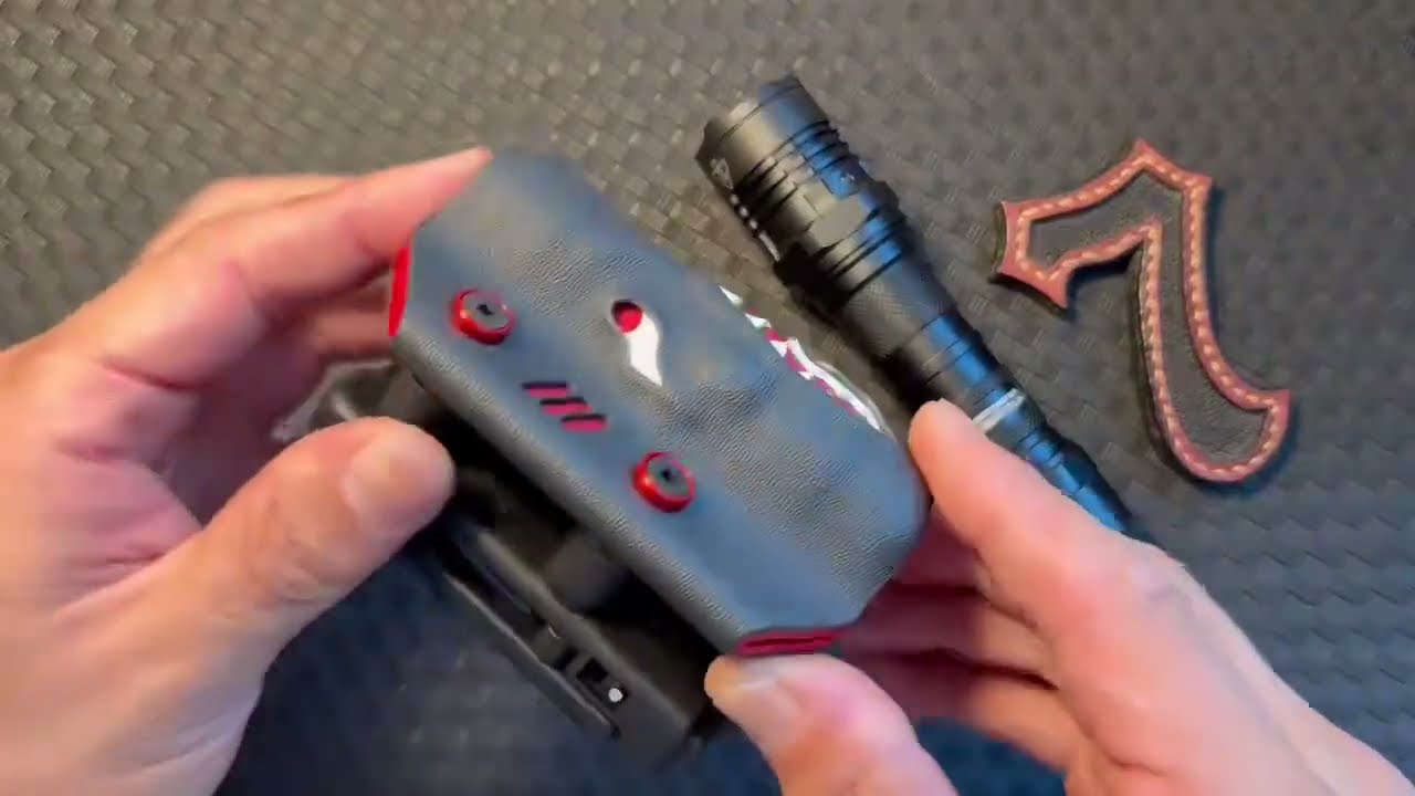 TacticalGeek Flashlight Sheath for Nitecore P20ix
