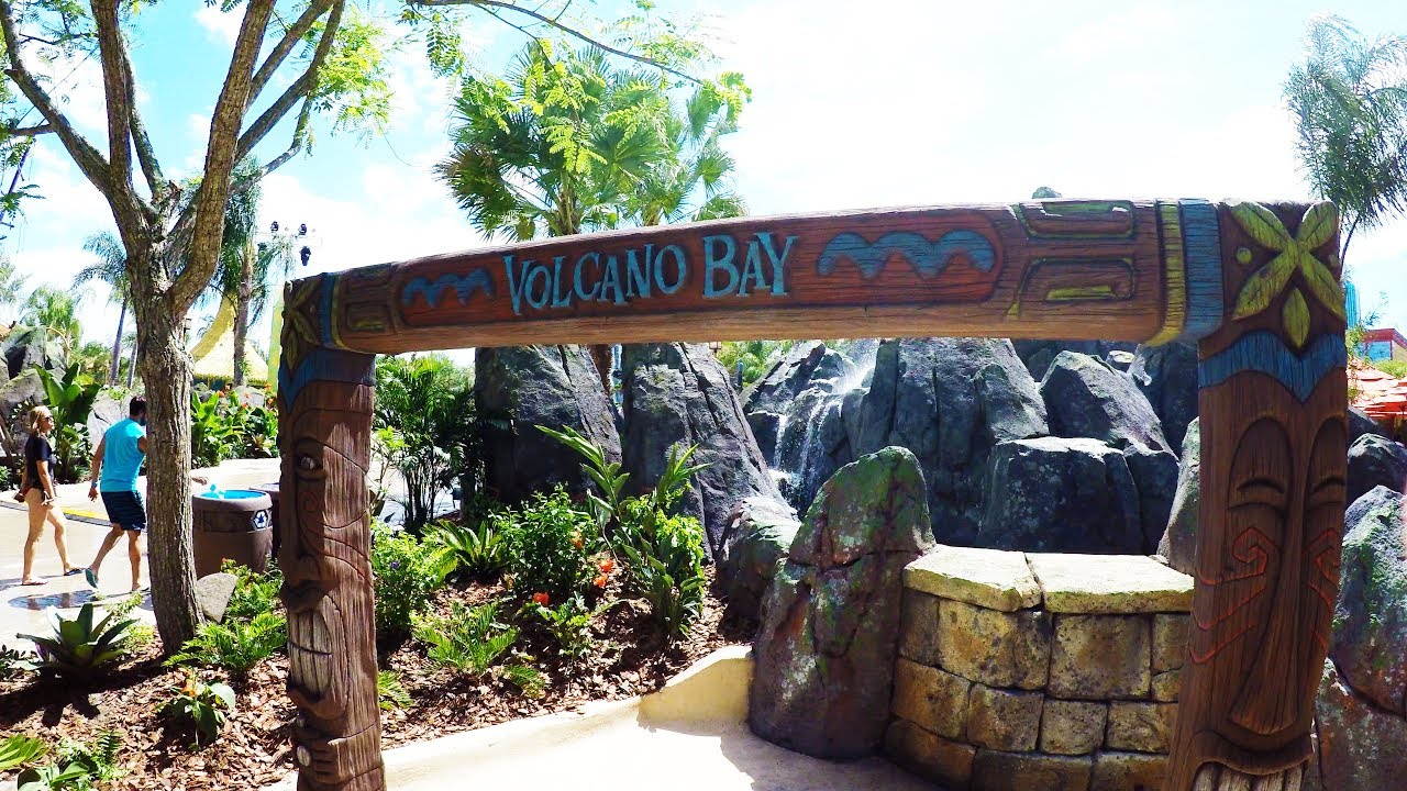 [4K] Tapu Tapu Interaction 3 - Volcano Bay Orlando, FL