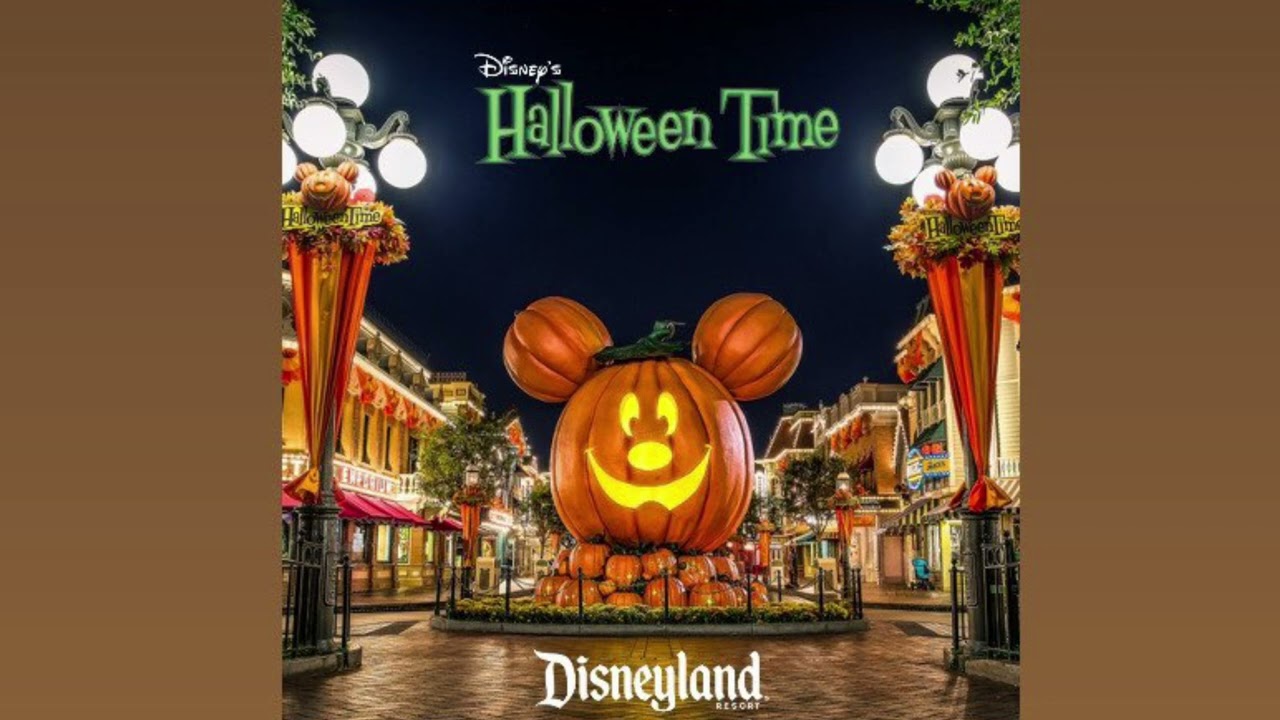 Disneyland | Mickey and Friends Halloween Cavalcade Soundtrack (2024)