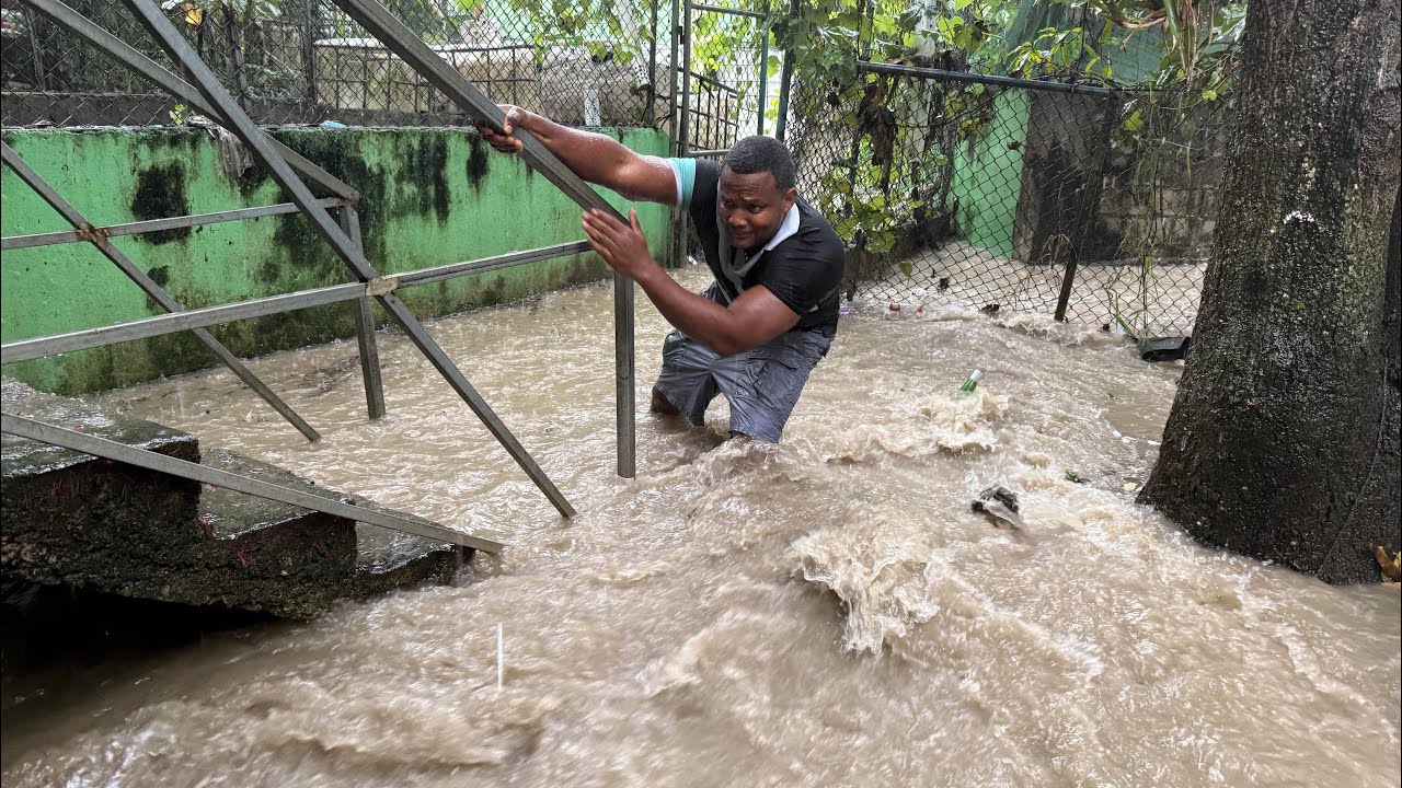 Estaba esperando la tormenta para que salieran muchas 
