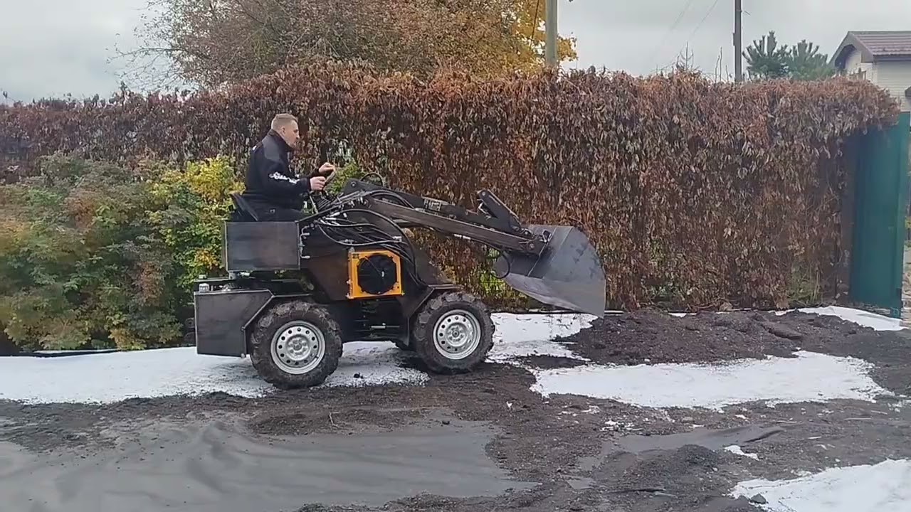 Мини погрузчик. Первый заказ на работы. Халтура)