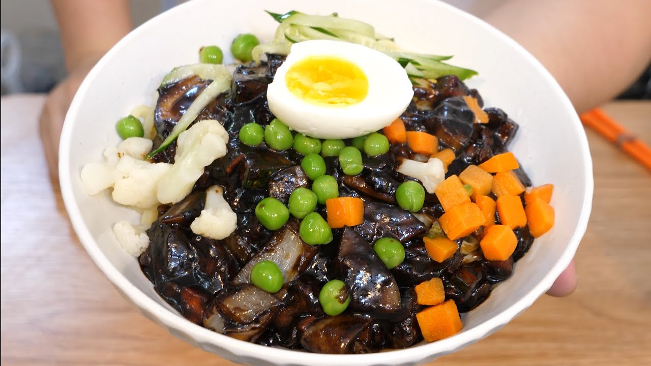김씨표류기 짜장면을 직접 딴 옥수수로 만들어 봤더니 ㄷㄷ