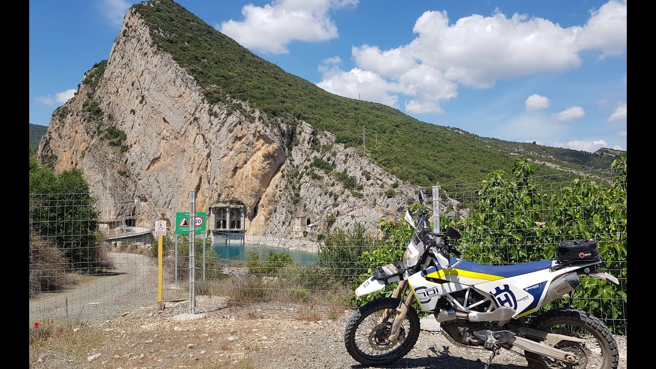 Muralla China de Finestres o Roques de la Vila con la Husqvarna 701