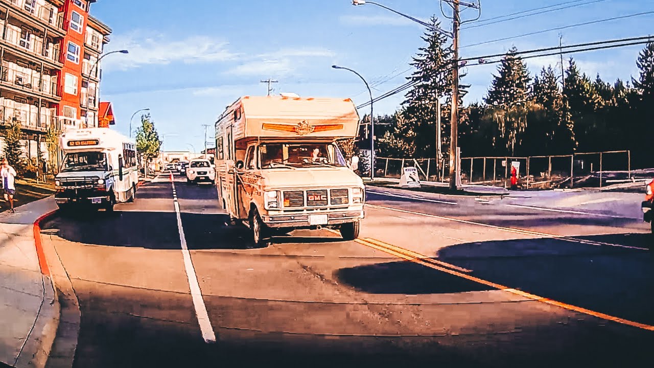 Safe Following Distance: A Crucial Aspect of Defensive Driving