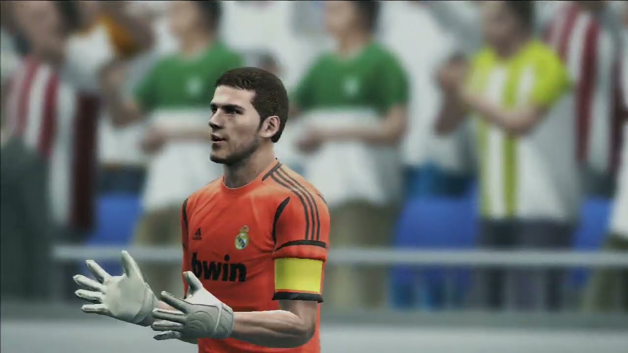 PES 2013 - PS3 Gameplay - Amistoso - FC Barcelona vs Real Madrid - Homenaje a los clásicos