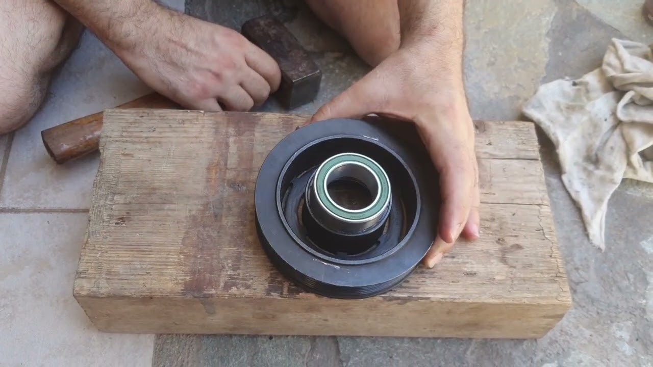 Alfa Romeo 147 AC Compressor Pulley Bearing Replacement