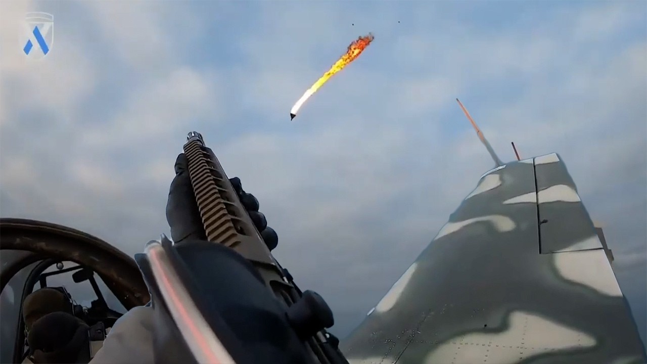 Prop Plane vs Russian Drones
