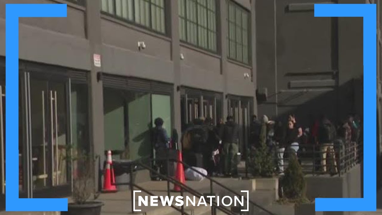 Men's migrant shelter opens in NYC | NewsNation Now