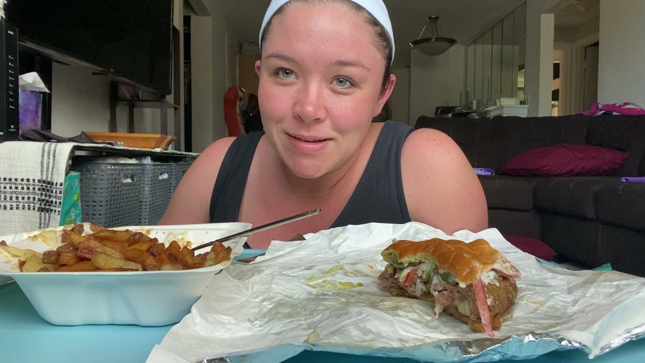 Giant CHEESE STUFFED Burger with CHEESY GRAVY FRENCH FRIES 🤤🤤Mukbang