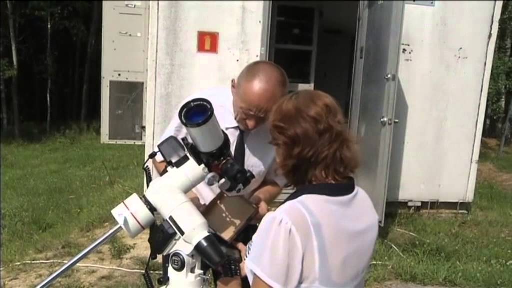 Observatory Made of Junk: Polish astronomers build private observatory with scrap metal