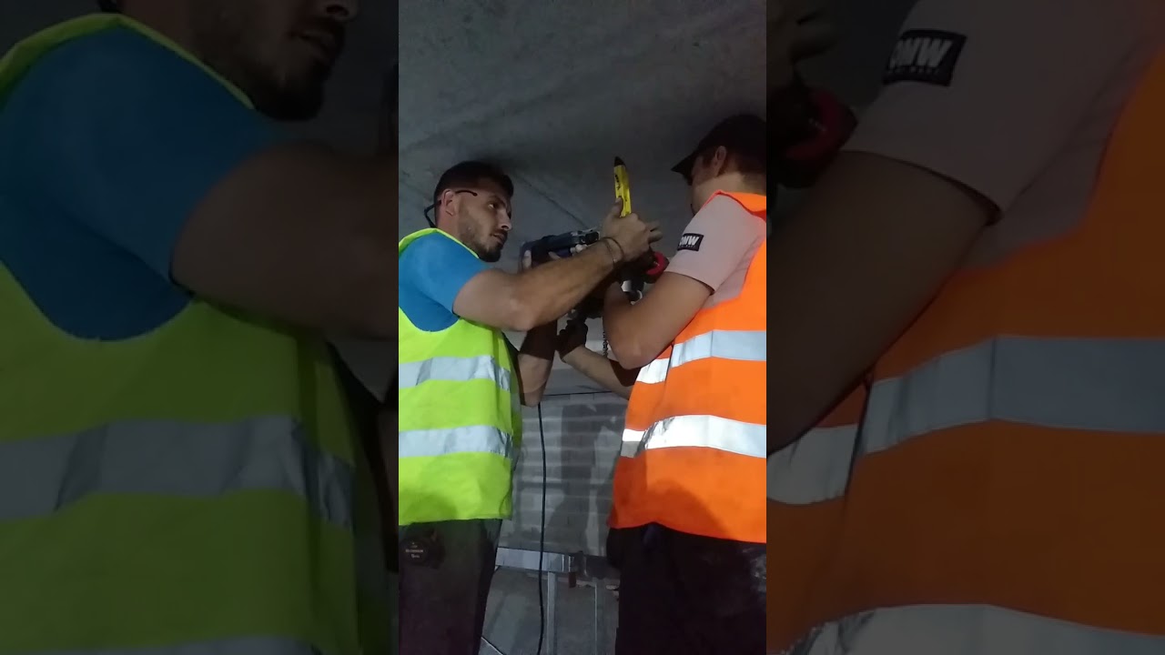 Fire safety .Τοποθετηση σελας(κλεφτης) σε κεντρικη στηλη σιδεροσωληνας.Πυροσβεσης.