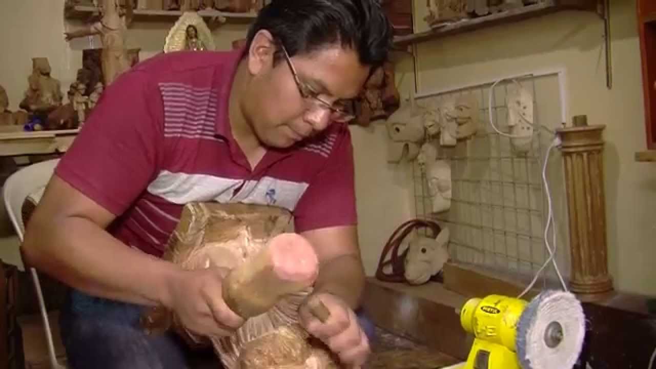 TALLADO CON TÉCNICAS DE LA ESCUELA QUITEÑA