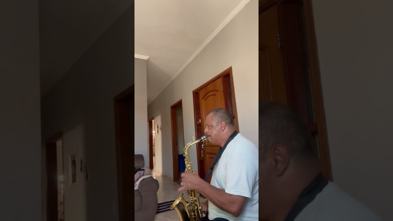 Vagnão Saxeiro skyline cover
