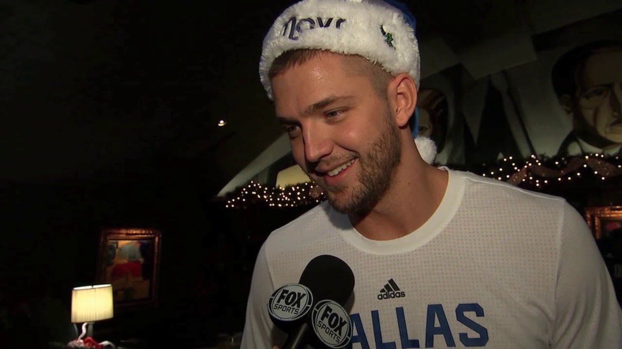 Mavs Insider - Holiday Party