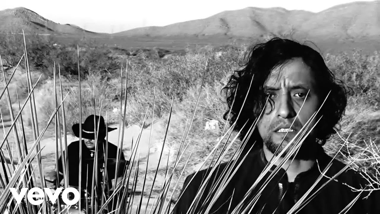 Demencia Natural - Entre Piedras (Official Music Video)