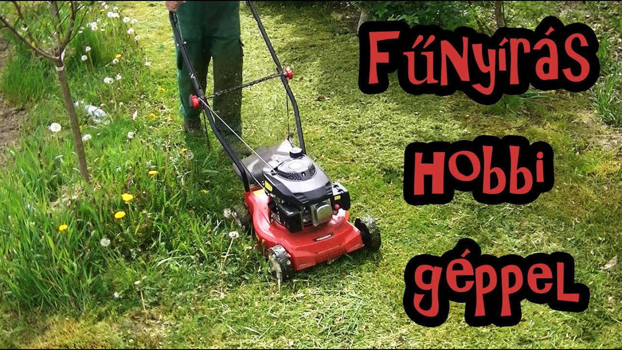 Fűnyírás egy hobbi géppel.