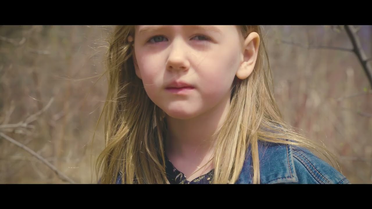 Milan Andr&eacute; Boronell // aurora (Official Video)