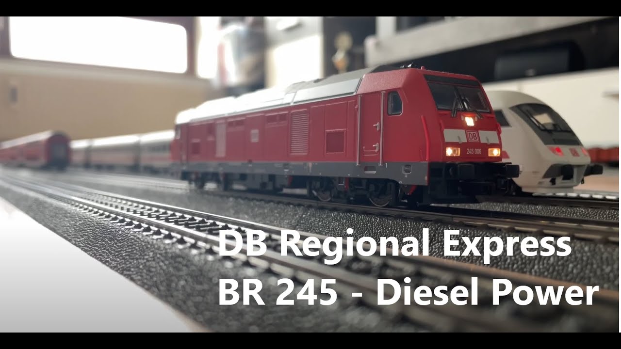 Märklin 29479 DB Regio Regional Express mit BR 245 006 Diesellok auf Laminatbahn präsentiert H0 1:87