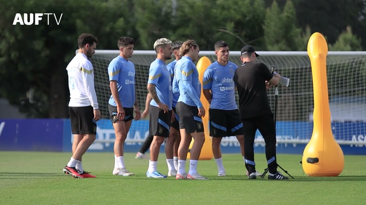Entrenamiento de la Selección Uruguaya en el Complejo Celeste