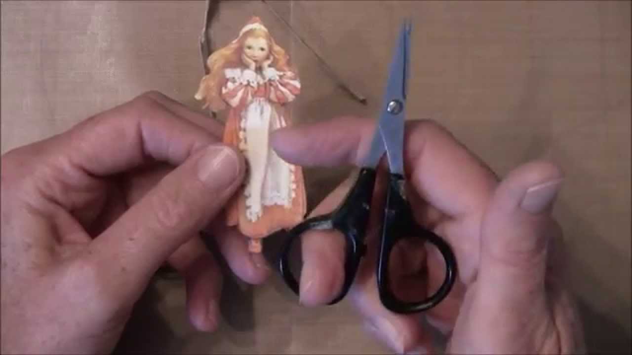 Scrapbooking Fussy Cutting Tutorial. Basic Beginner and Advanced