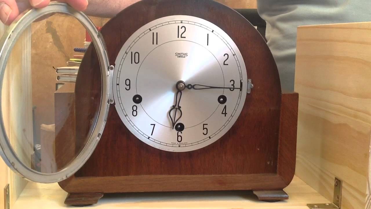Smiths Enfield Mantel Clock - Westminster Chimes. 'The Sutherland', 1950.